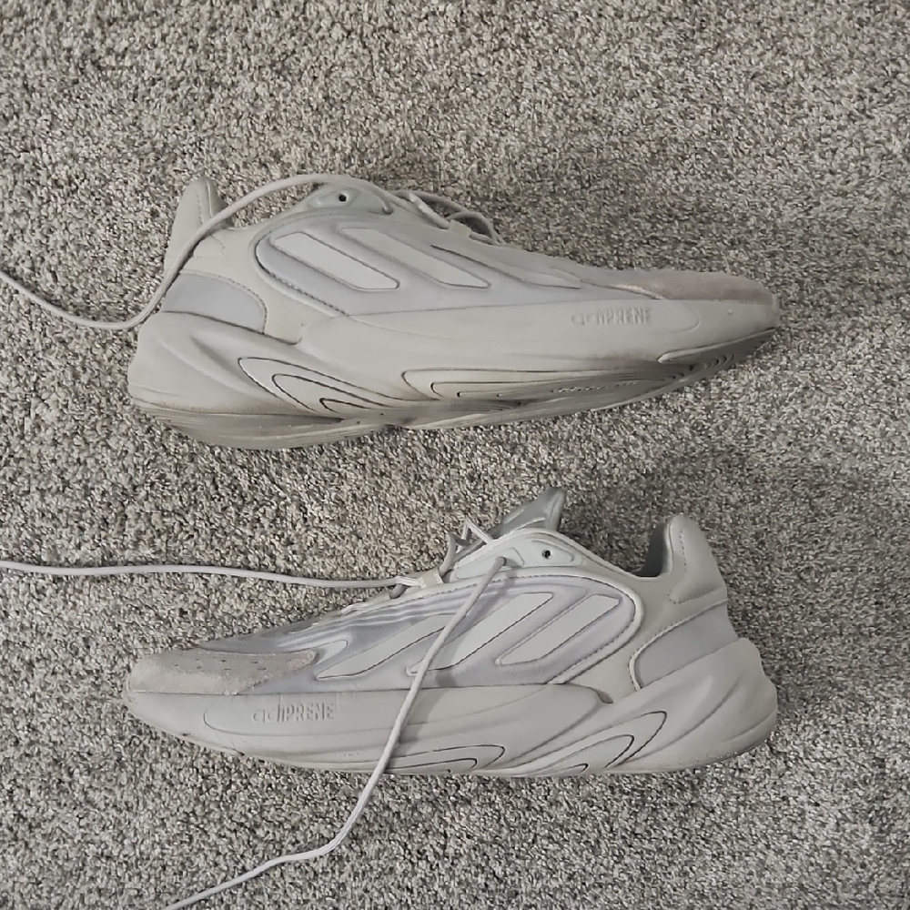 Men's Gray Athletic Shoes